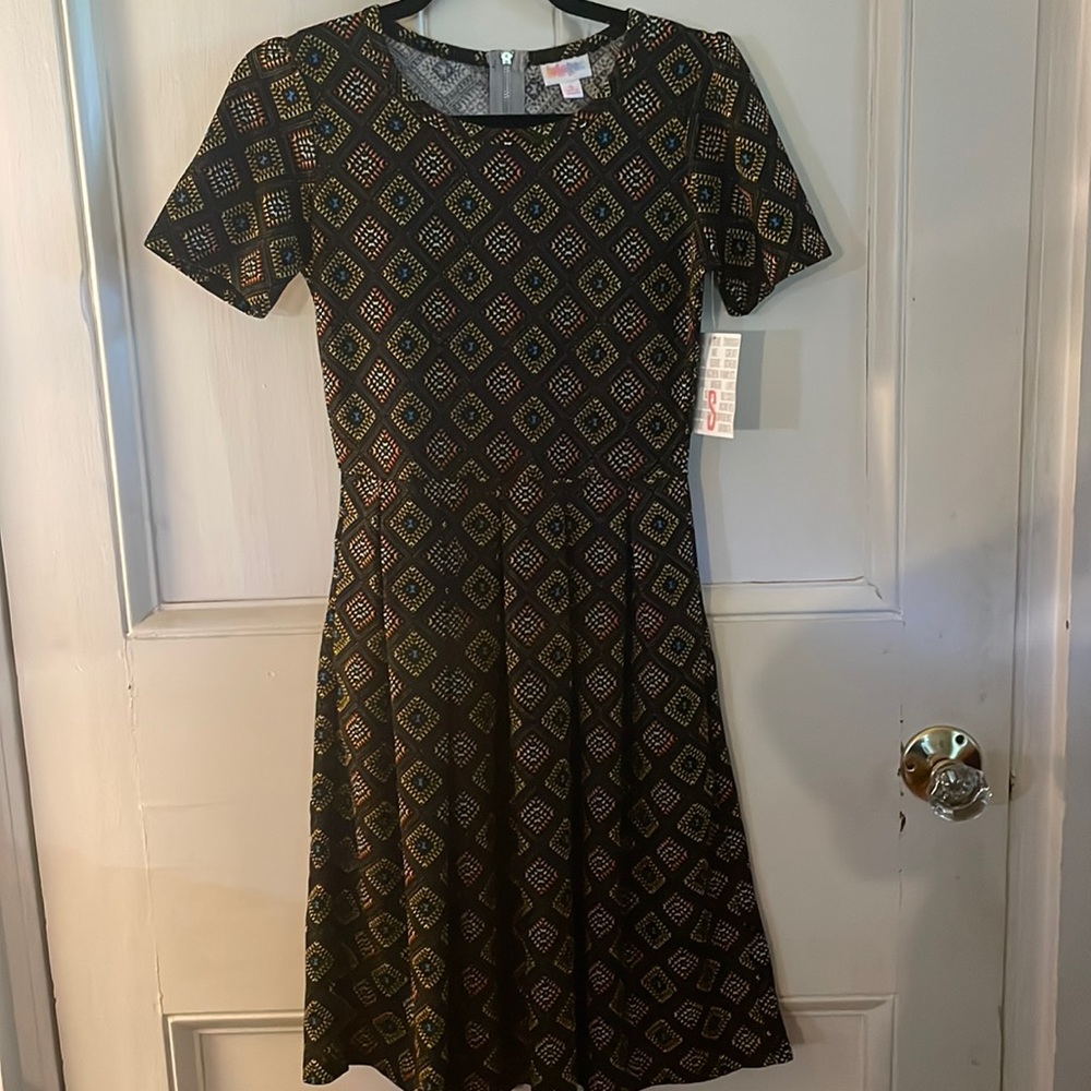 LuLaRoe Amelia
